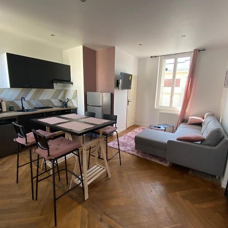 Ferienwohnung Pink Cosy Louviers Exterior foto